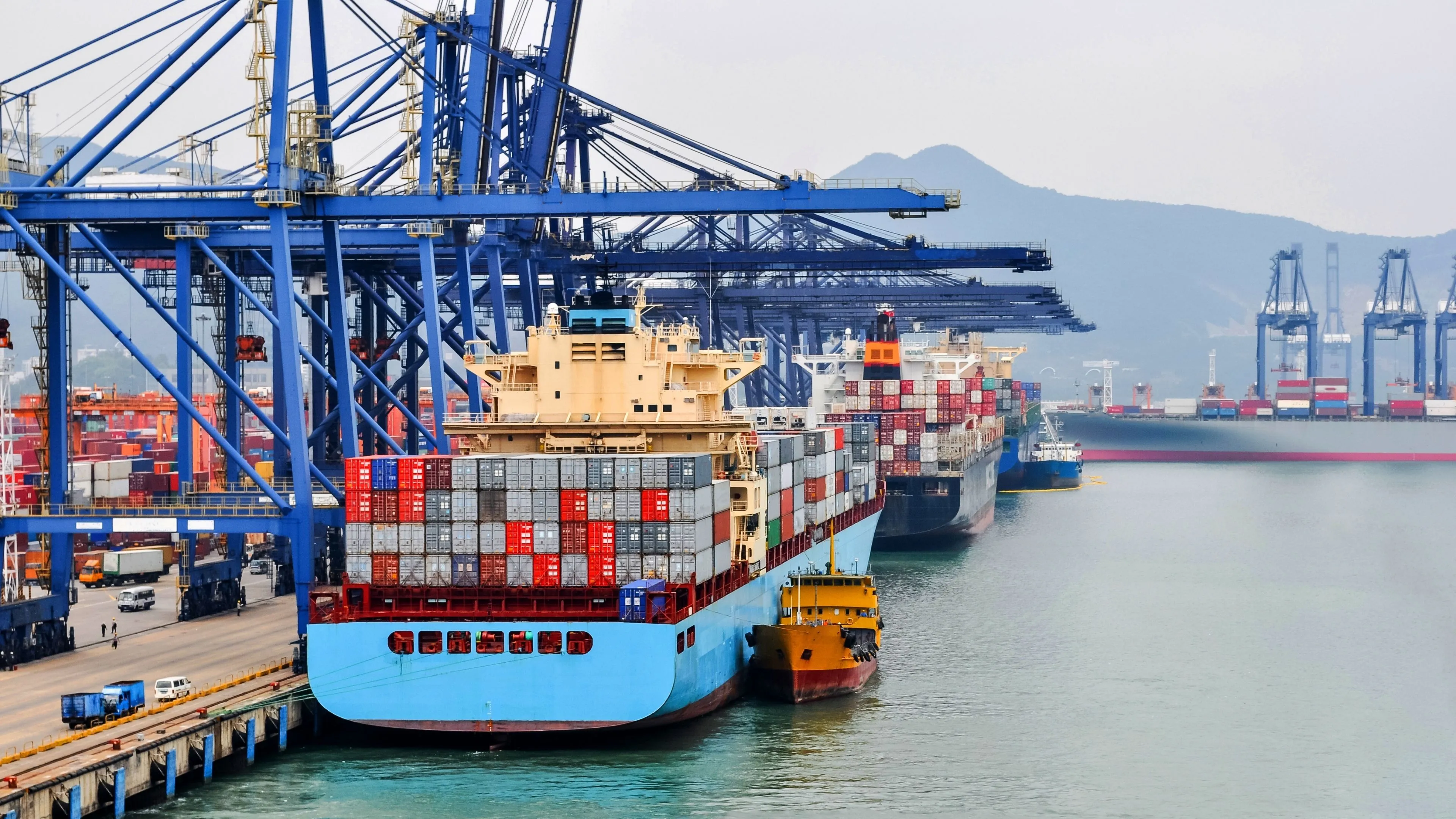 Oman Link: OOG & Heavy Lift Moves via the UAE